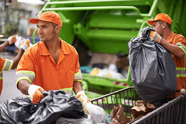 Best Yard Waste Removal  in Elmwood, IL