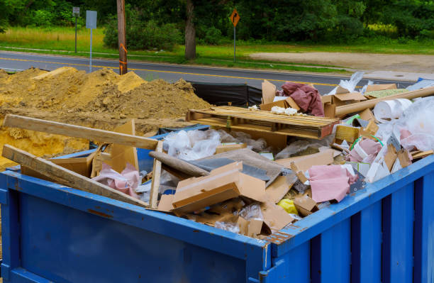 Best Junk Hauling Services  in Elmwood, IL